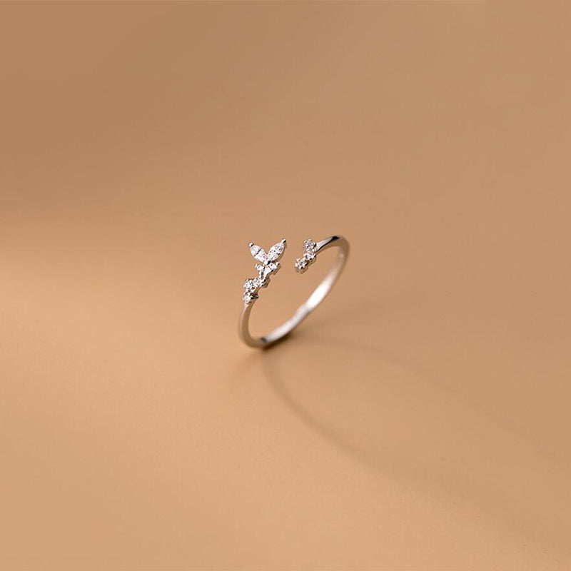 Anello Sottile in Argento con Zirconia
