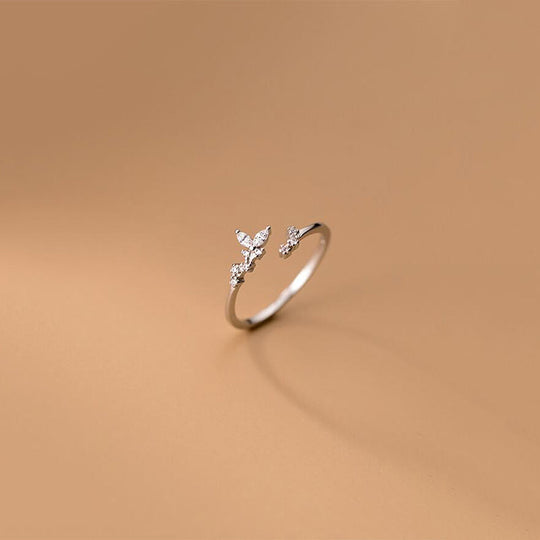 Anello Sottile in Argento con Zirconia