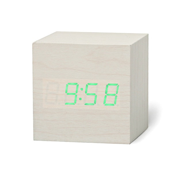 Horloge Cube LED Digitale | Réveil Carré Moderne pour Bureau ou Table de Nuit
