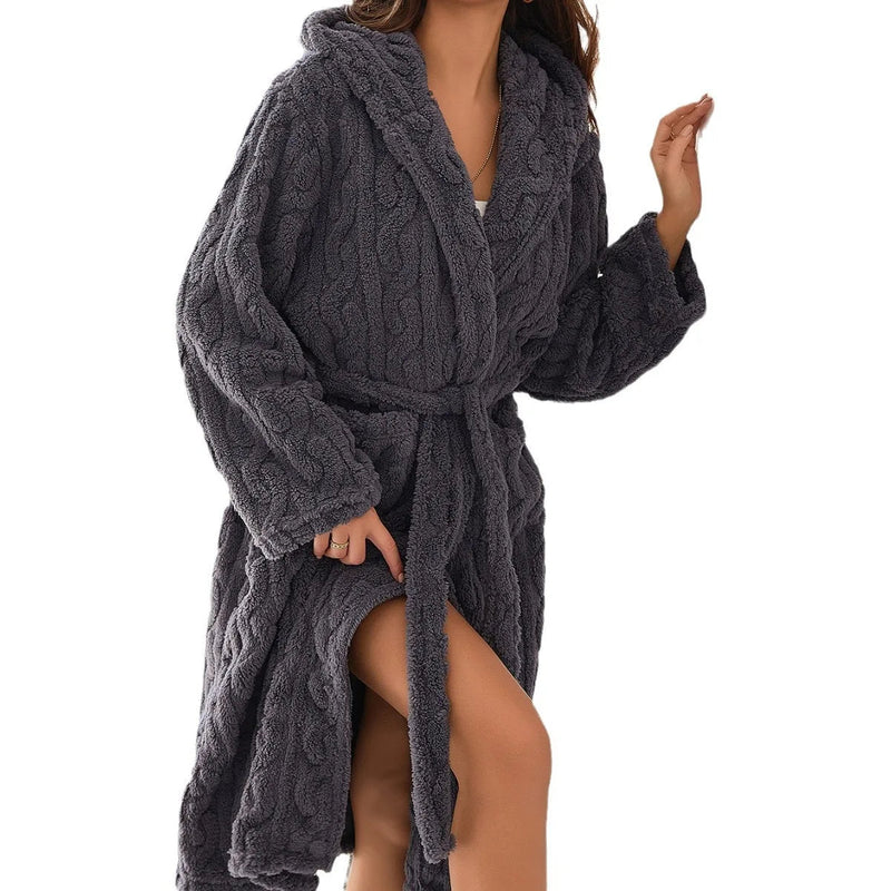 Fleece-Bademantel für Damen mit strukturiertem Zopfmuster