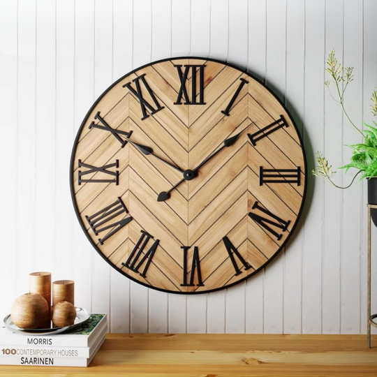 Horloge murale rustique avec grands chiffres romains