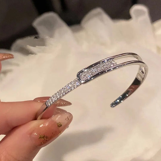 Bracelet Ouvert en Argent Sterling 925 avec Zirconia – Éclat Intemporel, Sans Tracas