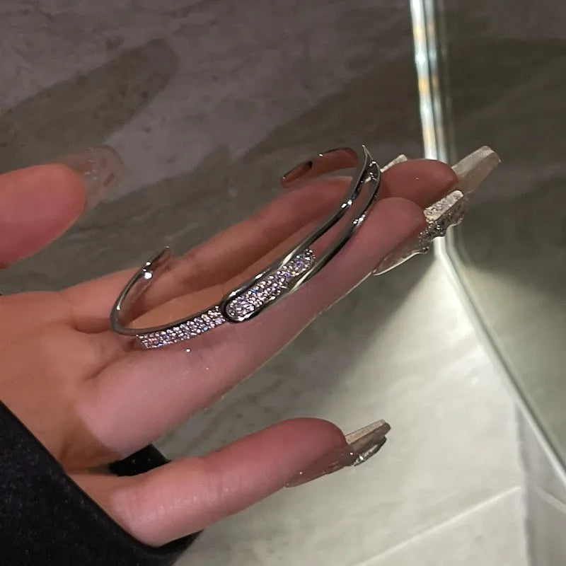 Bracelet Ouvert en Argent Sterling 925 avec Zirconia – Éclat Intemporel, Sans Tracas