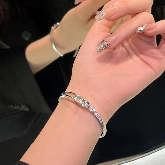 Bracelet Ouvert en Argent Sterling 925 avec Zirconia – Éclat Intemporel, Sans Tracas