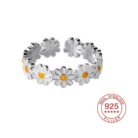 Anello Margherita – Un Simbolo di Nuovi Inizi e Gioia